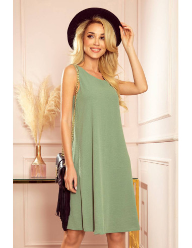 Woman's Trapezoidal Dress Green