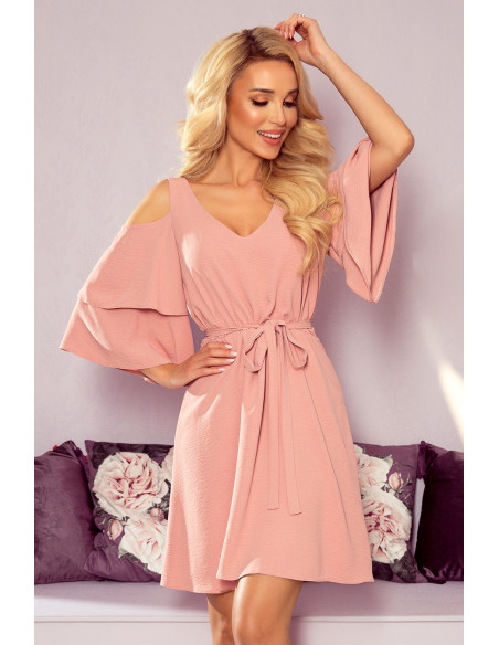 Woman's Flimsy Dress with a neckline Pink